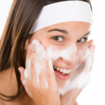 EASY FACE WASH FOR DRY SKIN