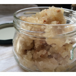 DIY ORGANIC SUGAR SCRUB FOR DRY SKIN