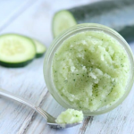 DIY CUCUMBER FACIAL SCRUB FOR DRY SKIN
