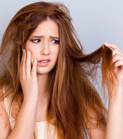 HOMEMADE NOURISHING HAIR MASK FOR DULL HAIR