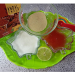 FRESH AND GLOWING SKIN WITH SANDALWOOD MASK